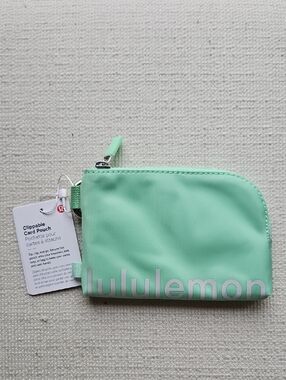 lululemon Mint Green Clippable Card Pouch